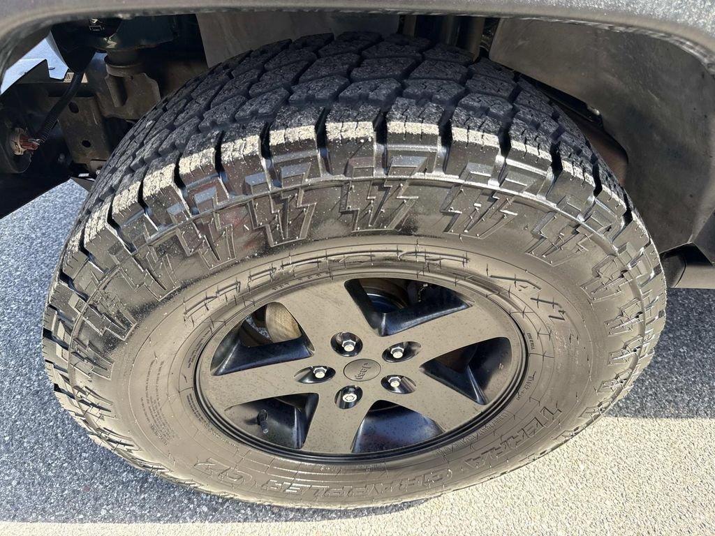 Jeep Wrangler Rubicon - Thumbnail 14