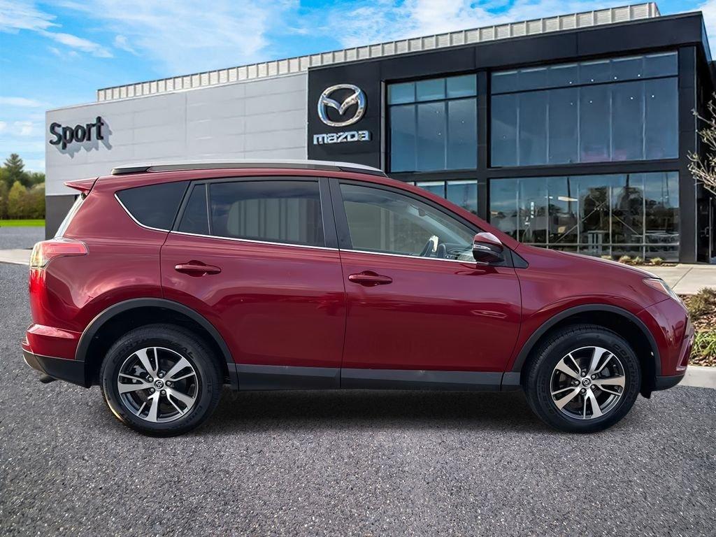 Toyota Rav4 Xle - Thumbnail 3