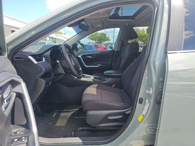 Toyota Rav4 Xle - Thumbnail 3