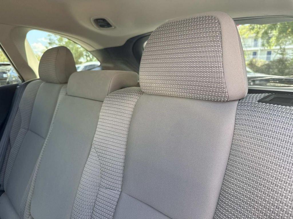 Subaru Outback Premium - Thumbnail 16