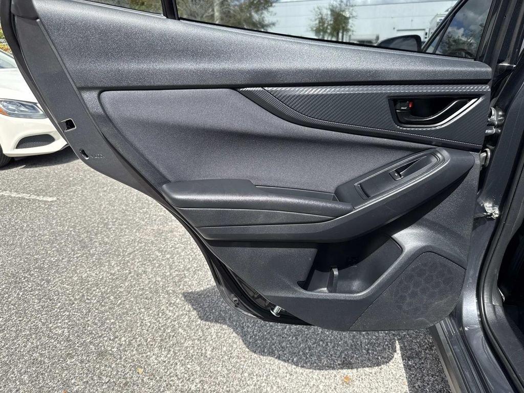 Subaru Crosstrek Premium - Thumbnail 14