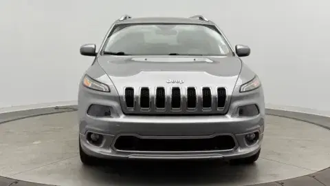 Jeep Cherokee Overland - Thumbnail 3