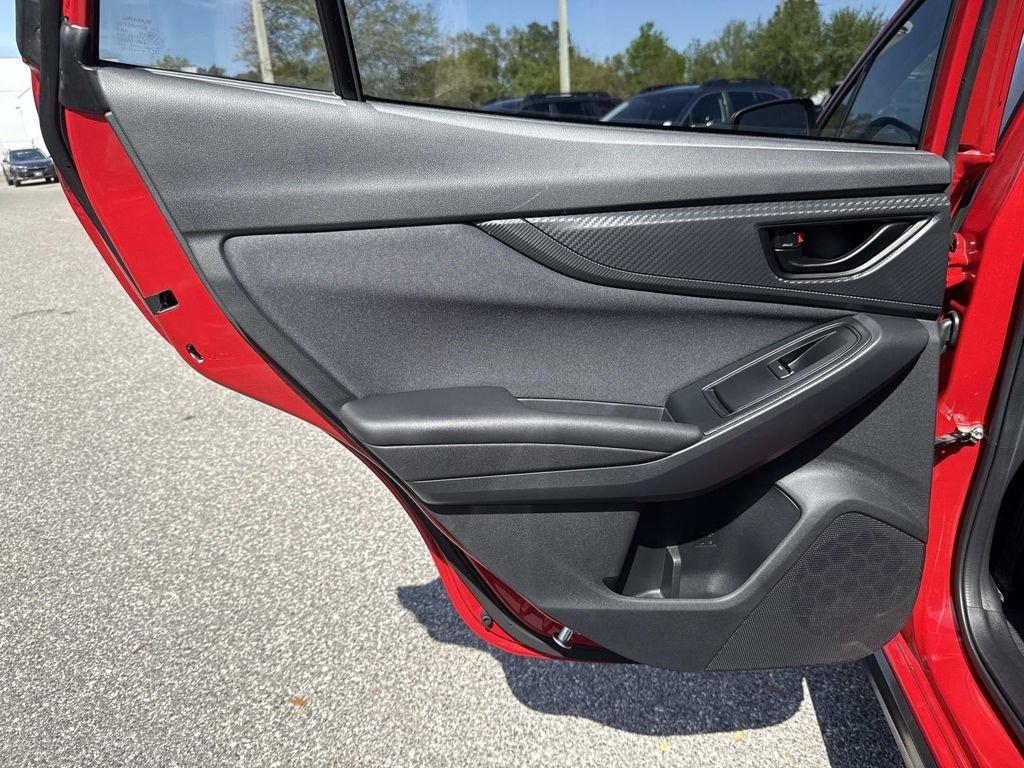 Subaru Crosstrek Premium - Thumbnail 12