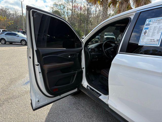 Honda Ridgeline - Thumbnail 11