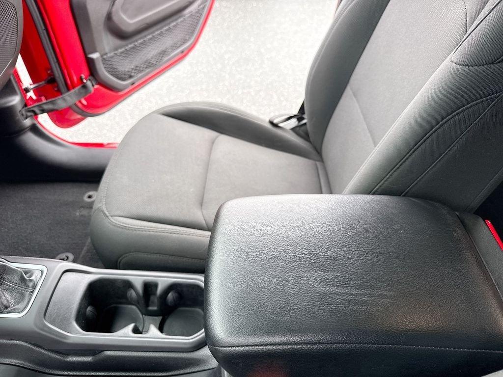 Jeep Gladiator Sport - Thumbnail 16