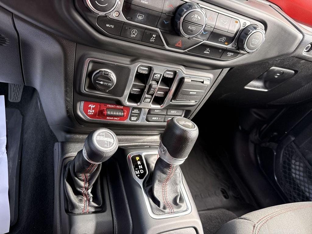 Jeep Wrangler Unlimited Rubicon - Thumbnail 19