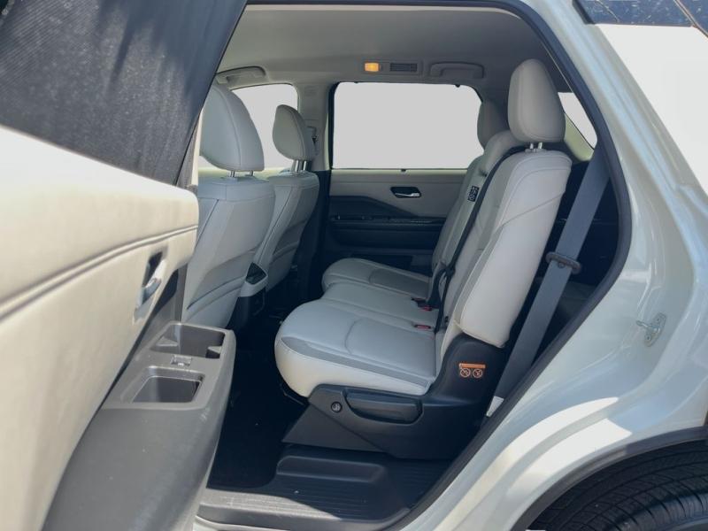 Nissan Pathfinder Sl - Thumbnail 12