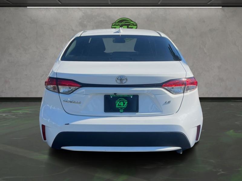 Toyota Corolla Le - Thumbnail 5