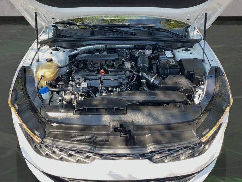 Kia K5 Gt-Line - View 1