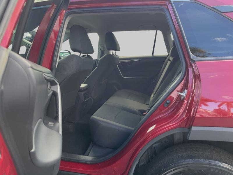 Toyota Rav4 Le - Thumbnail 12