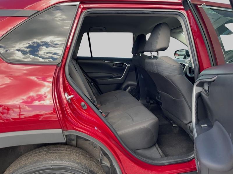 Toyota Rav4 Le - Thumbnail 13