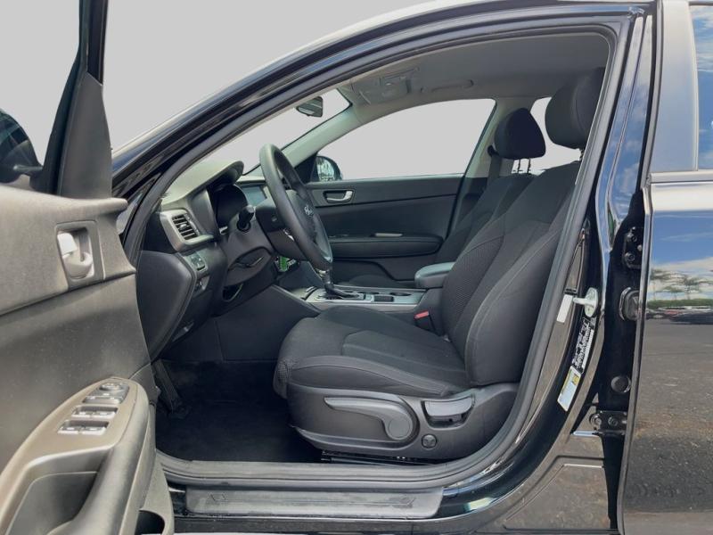 Kia Optima Lx - Thumbnail 11