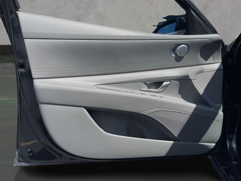 Hyundai Elantra Se - Thumbnail 10