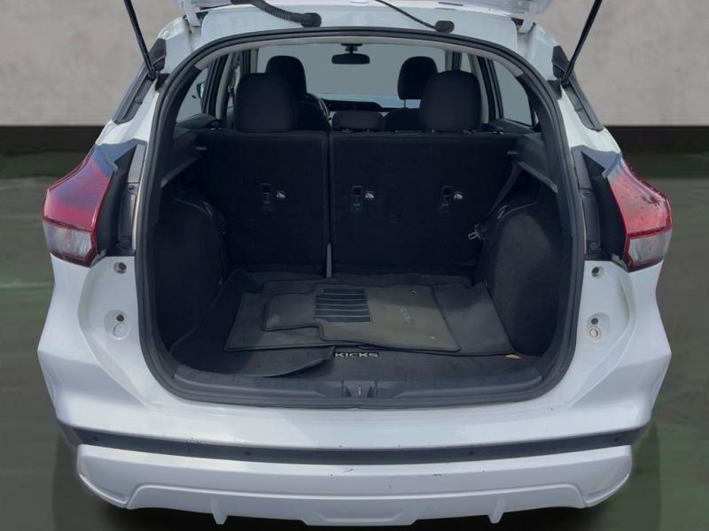 Nissan Kicks S - View 1