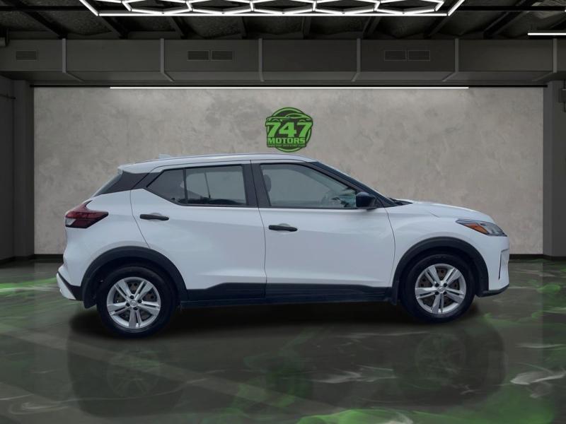 Nissan Kicks S - Thumbnail 7