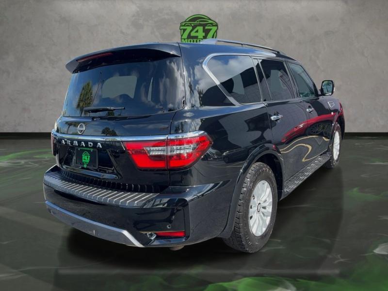 Nissan Armada Sv - Thumbnail 6