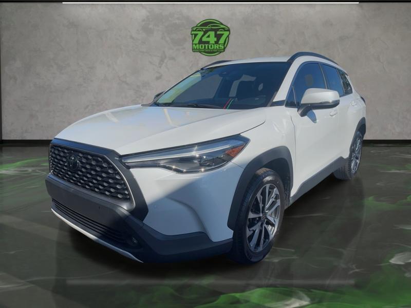 Toyota Corolla Cross Xle - Thumbnail 2