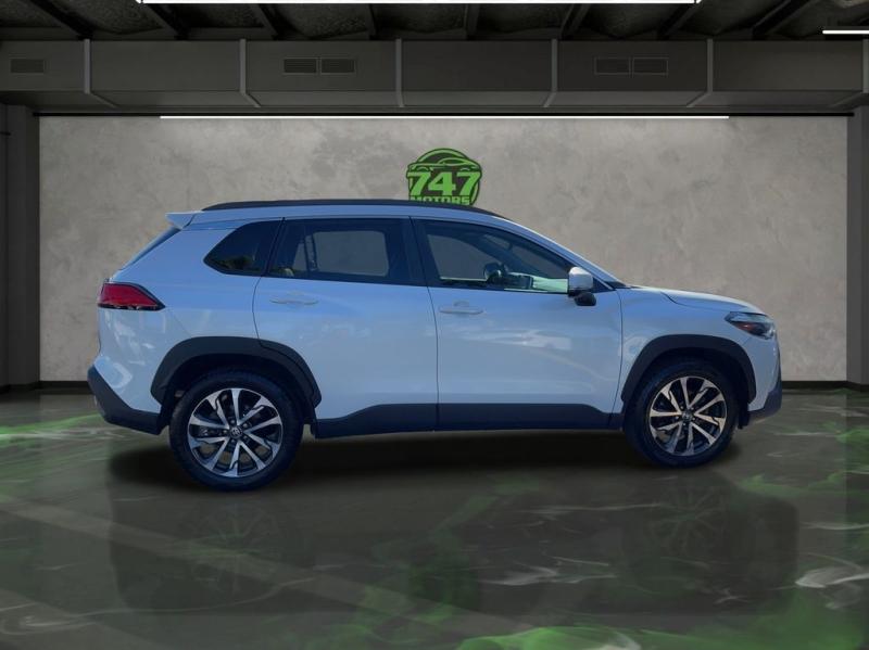 Toyota Corolla Cross Xle - Thumbnail 7