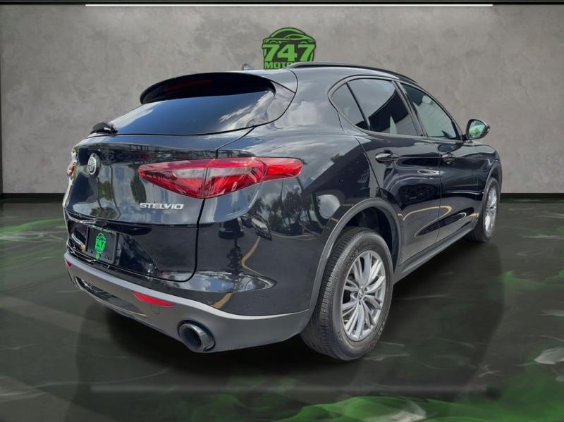 Alfa Romeo Stelvio Sprint - Thumbnail 6