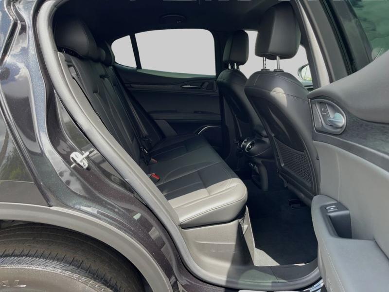 Alfa Romeo Stelvio Sprint - Thumbnail 13