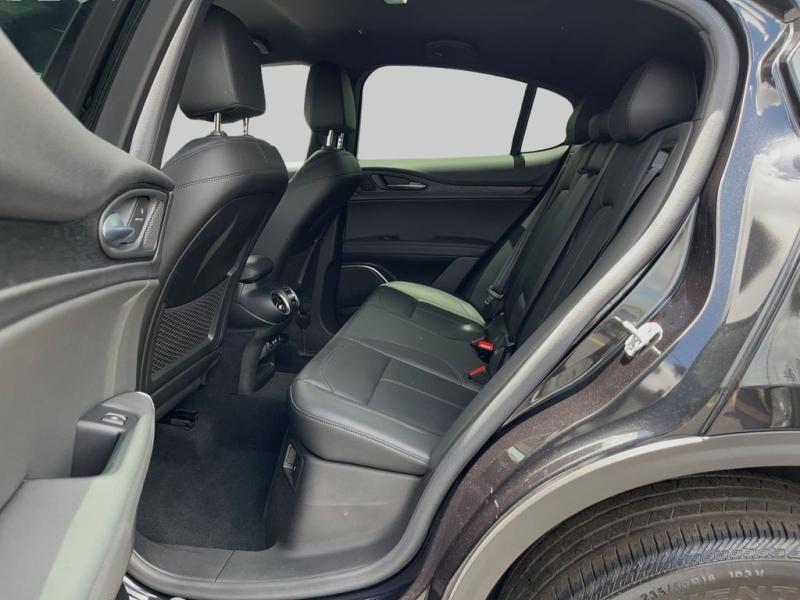 Alfa Romeo Stelvio Sprint - Thumbnail 12