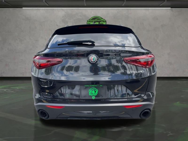 Alfa Romeo Stelvio Sprint - Thumbnail 5
