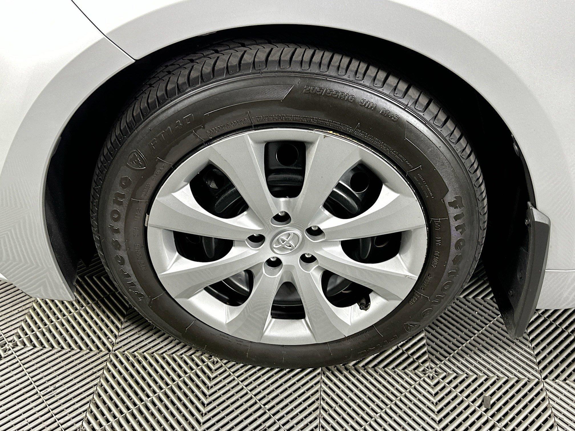 Toyota Corolla Le Fwd 4Dr Car - Thumbnail 12