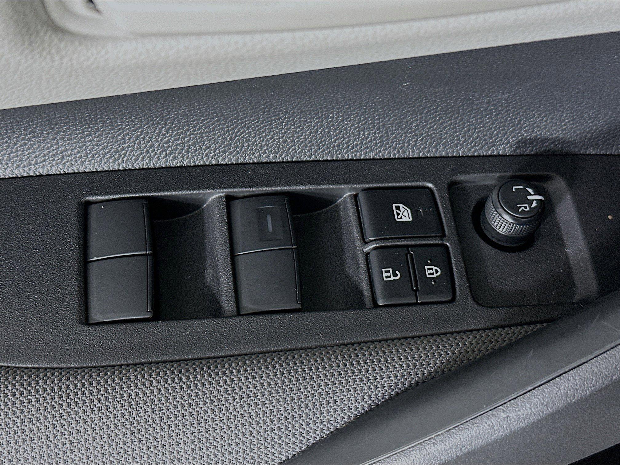 Toyota Corolla Le Fwd 4Dr Car - Thumbnail 15