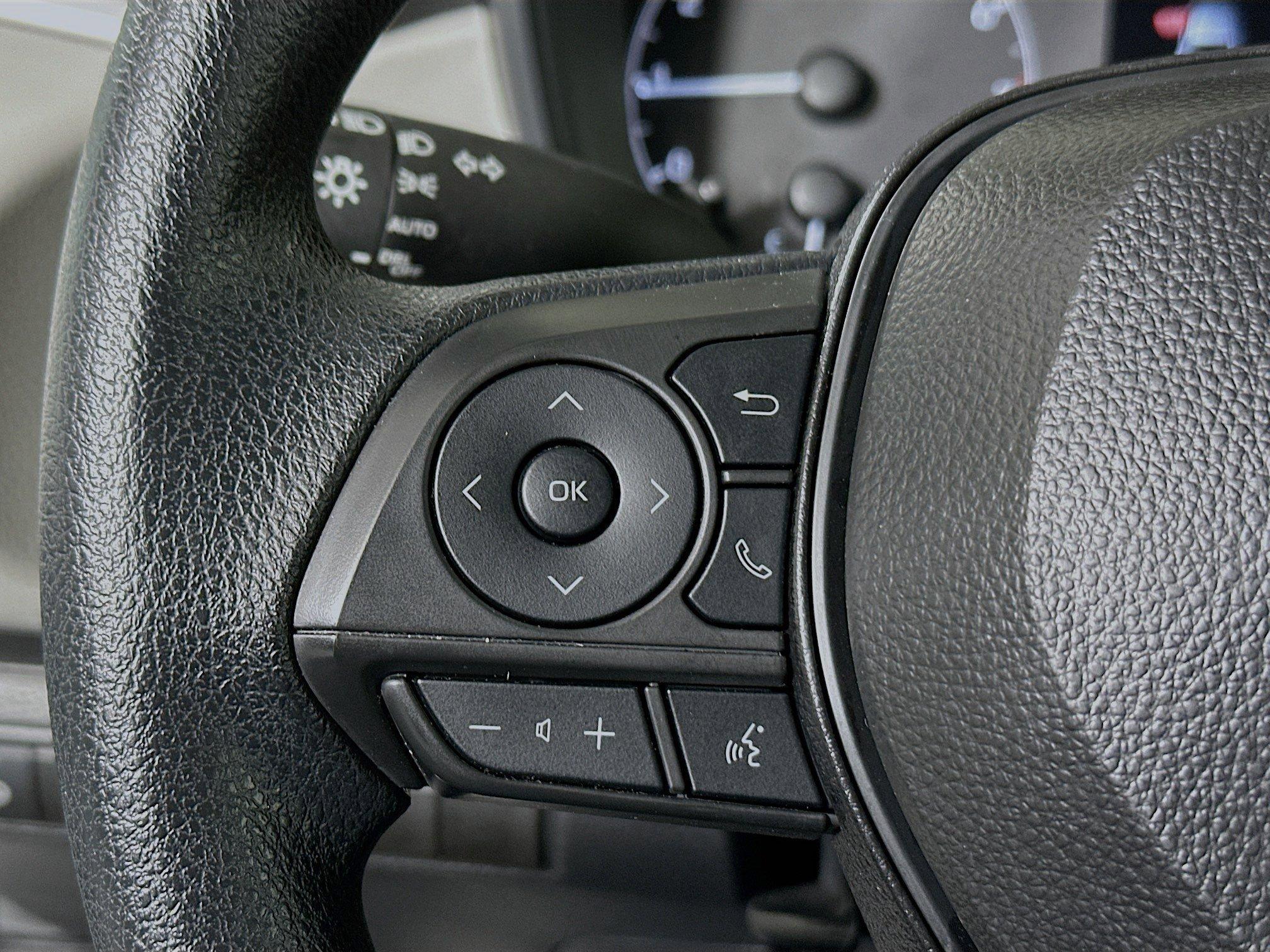 Toyota Corolla Le Fwd 4Dr Car - Thumbnail 17