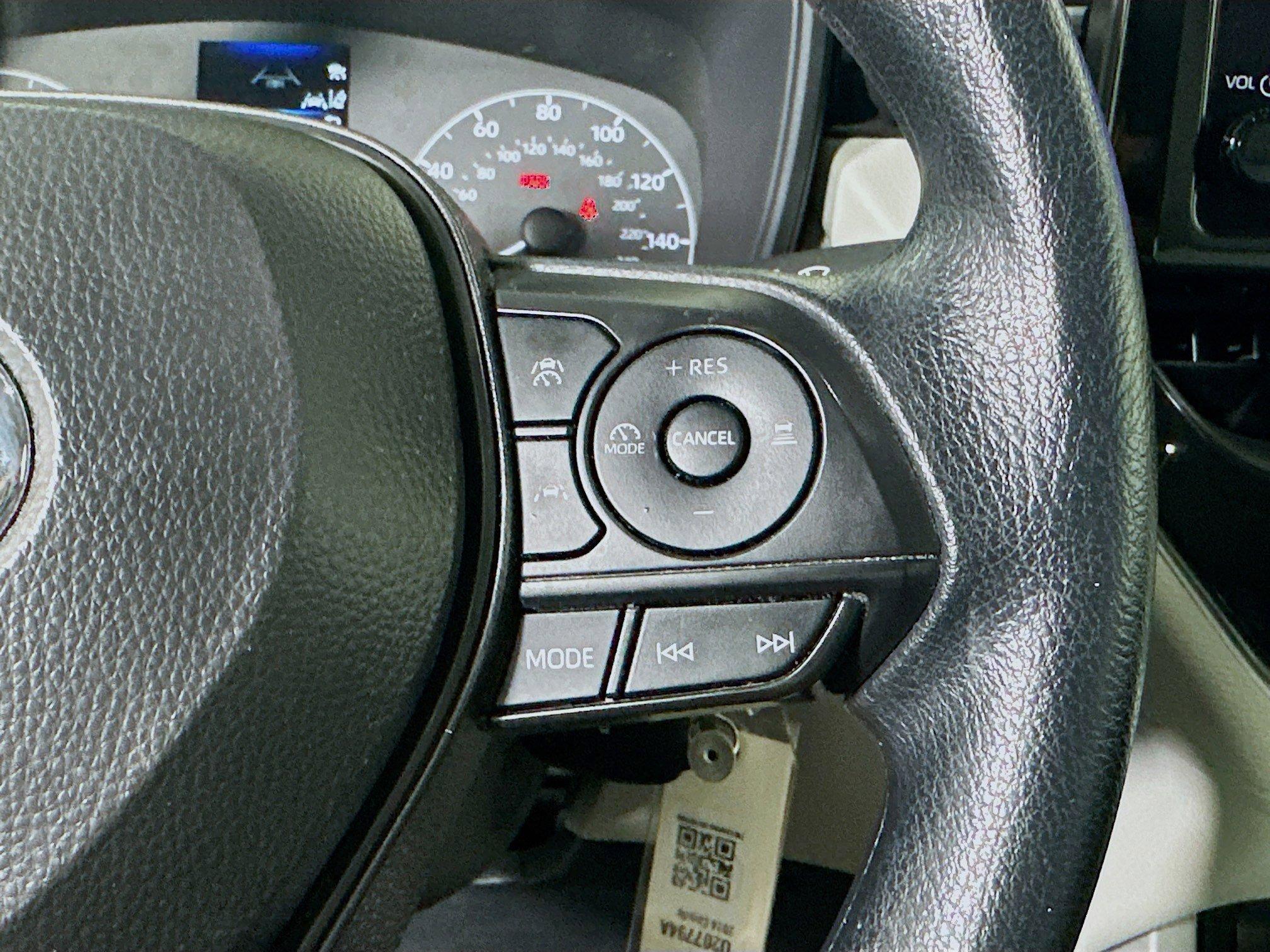 Toyota Corolla Cross L Fwd Sport Utility - Thumbnail 18