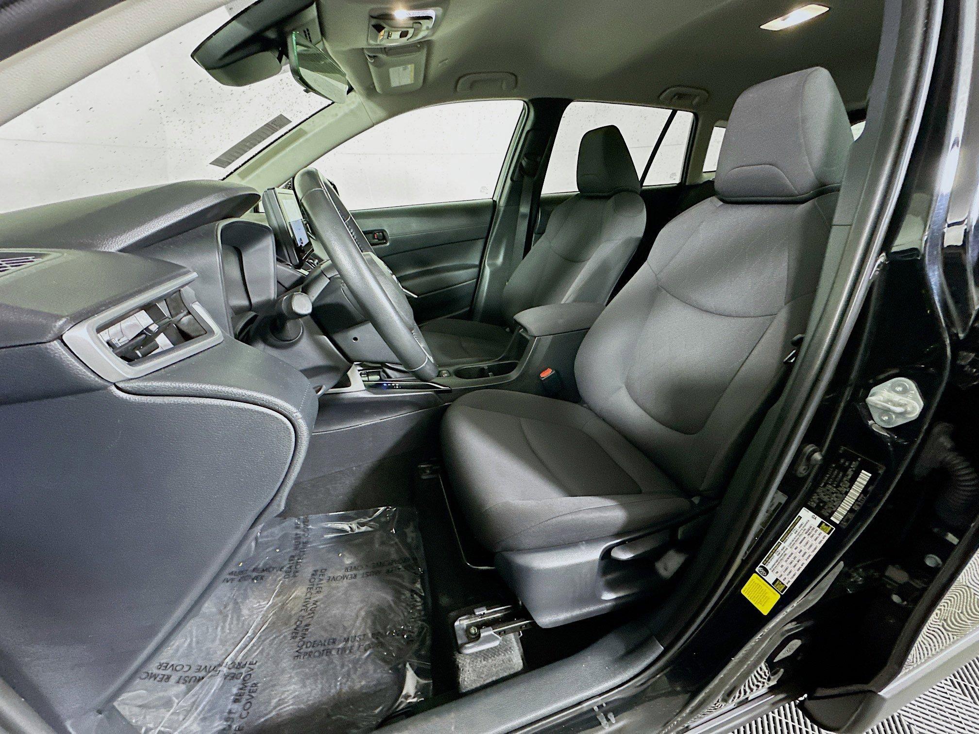 Toyota Corolla Cross Le Fwd Sport Utility - Thumbnail 13