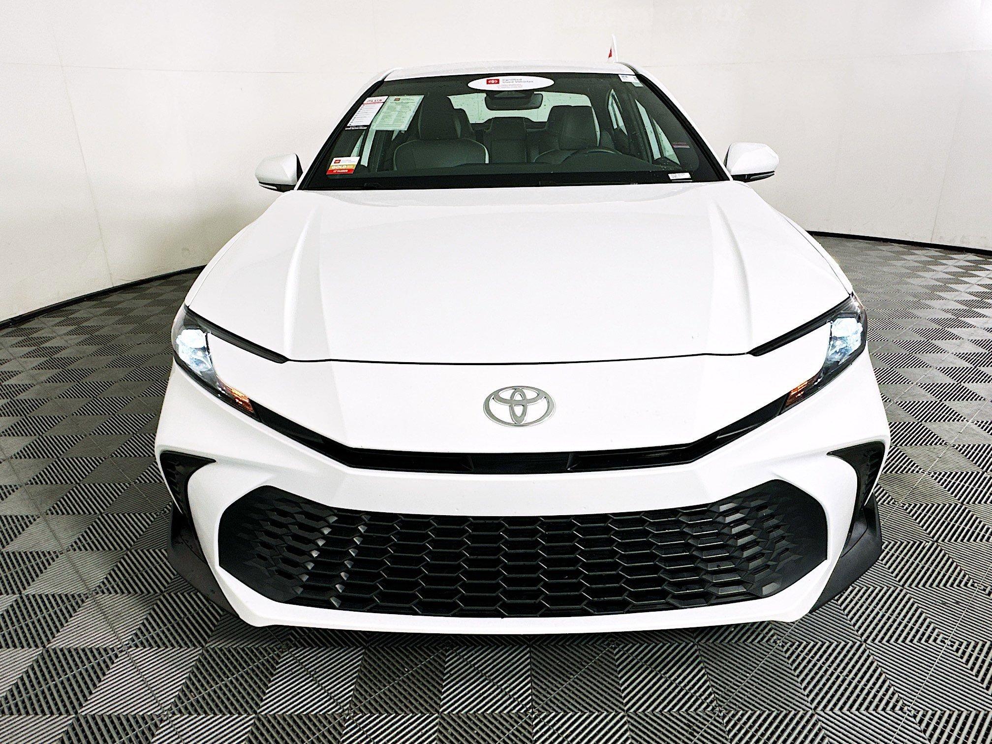 Toyota Camry Se Fwd 4Dr Car - Thumbnail 9