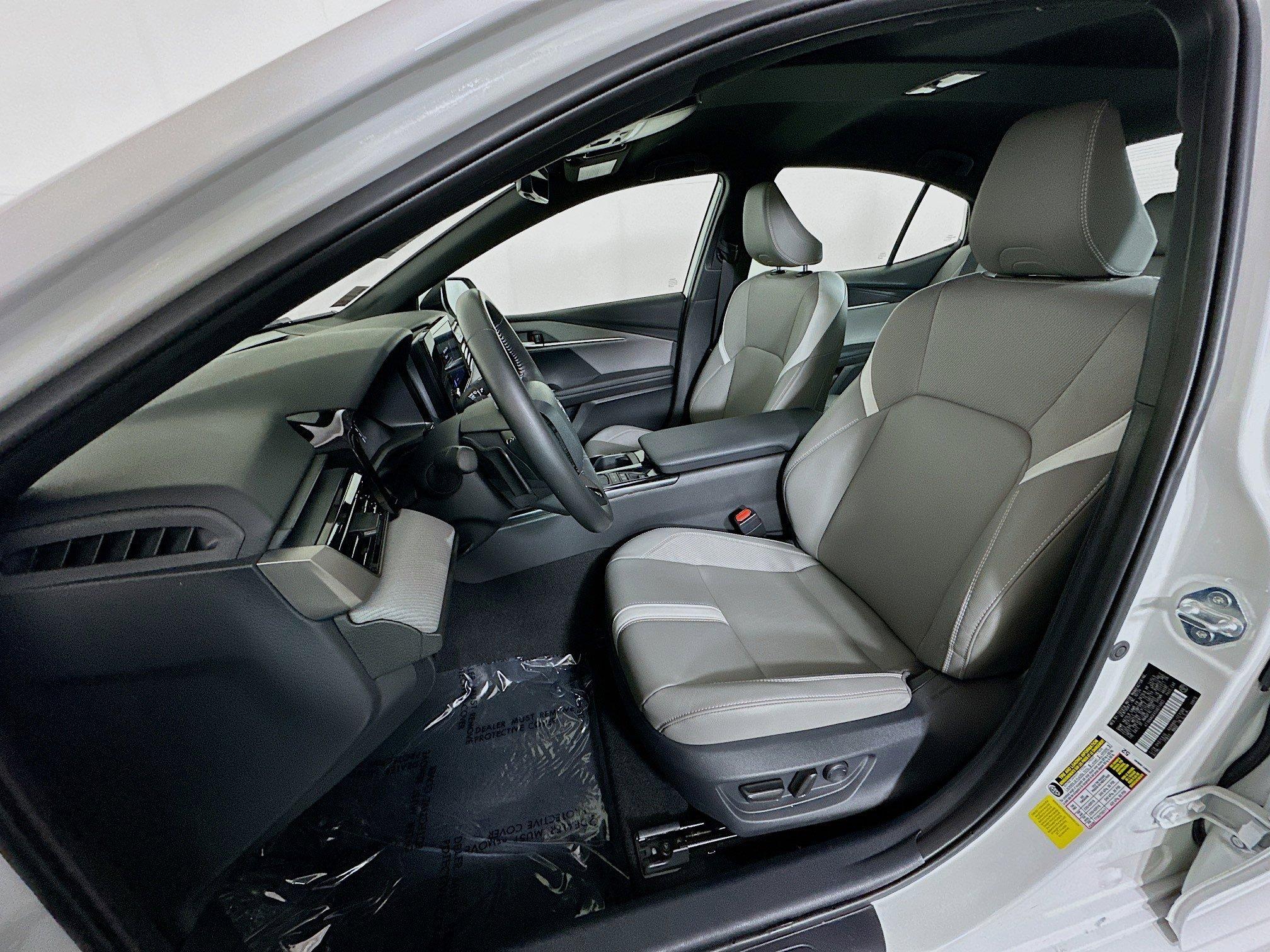 Toyota Camry Se Fwd 4Dr Car - Thumbnail 13