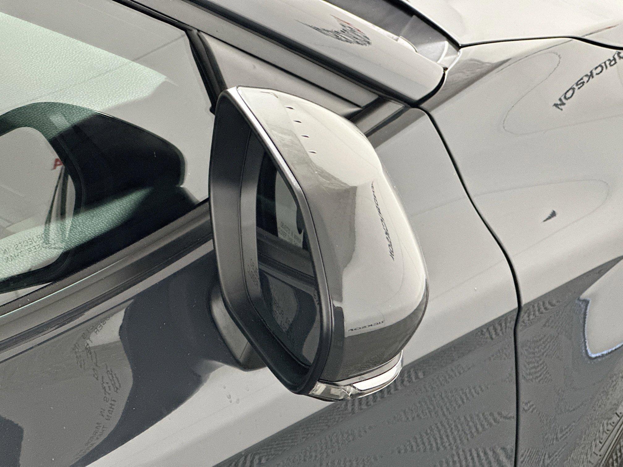 Toyota Camry Se Fwd 4Dr Car - Thumbnail 11