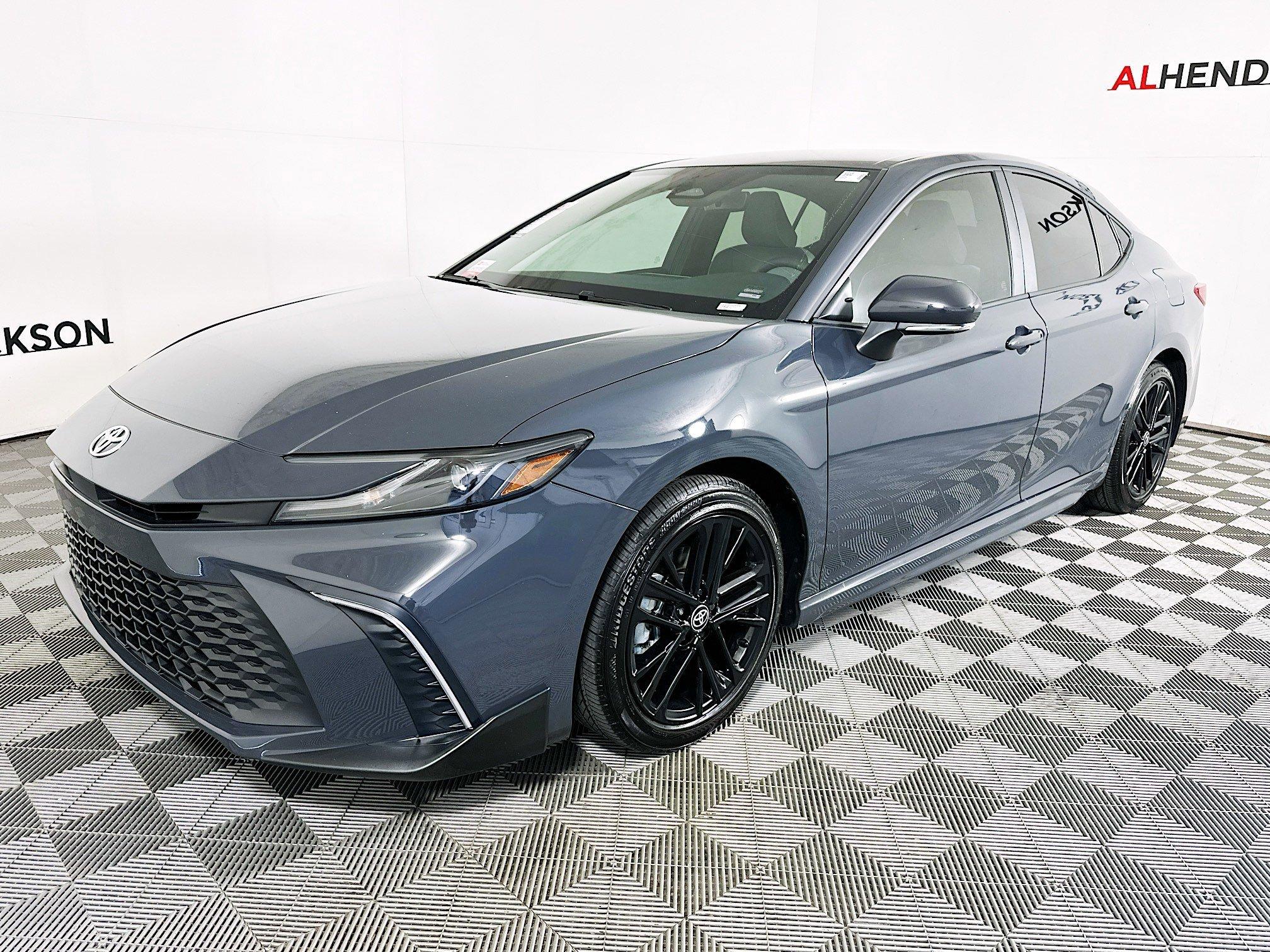 Toyota Camry Se Fwd 4Dr Car - Thumbnail 8