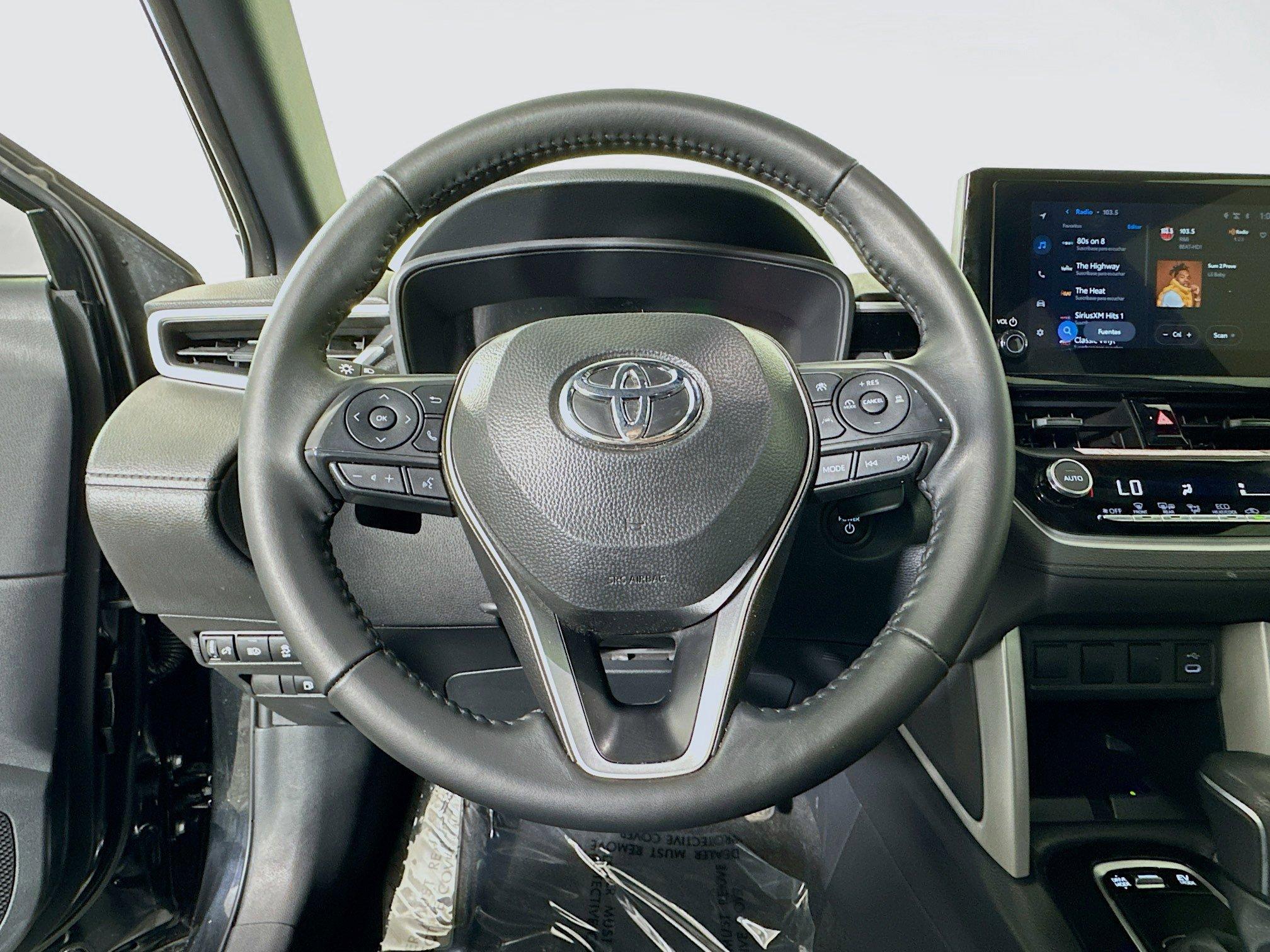 Toyota Corolla Cross Hybrid Se Awd Sport Utility - Thumbnail 16