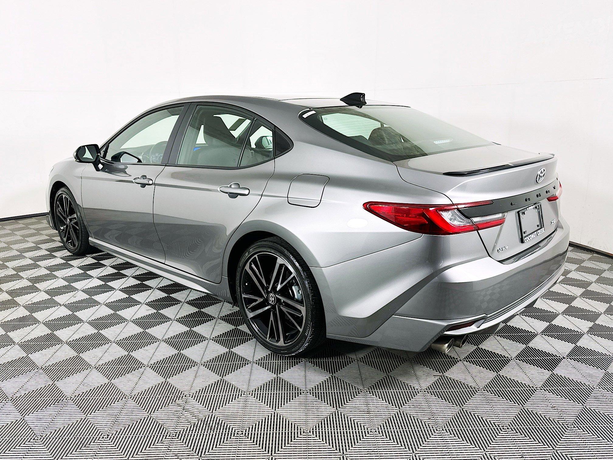 Toyota Camry Xse Fwd 4Dr Car - Thumbnail 6