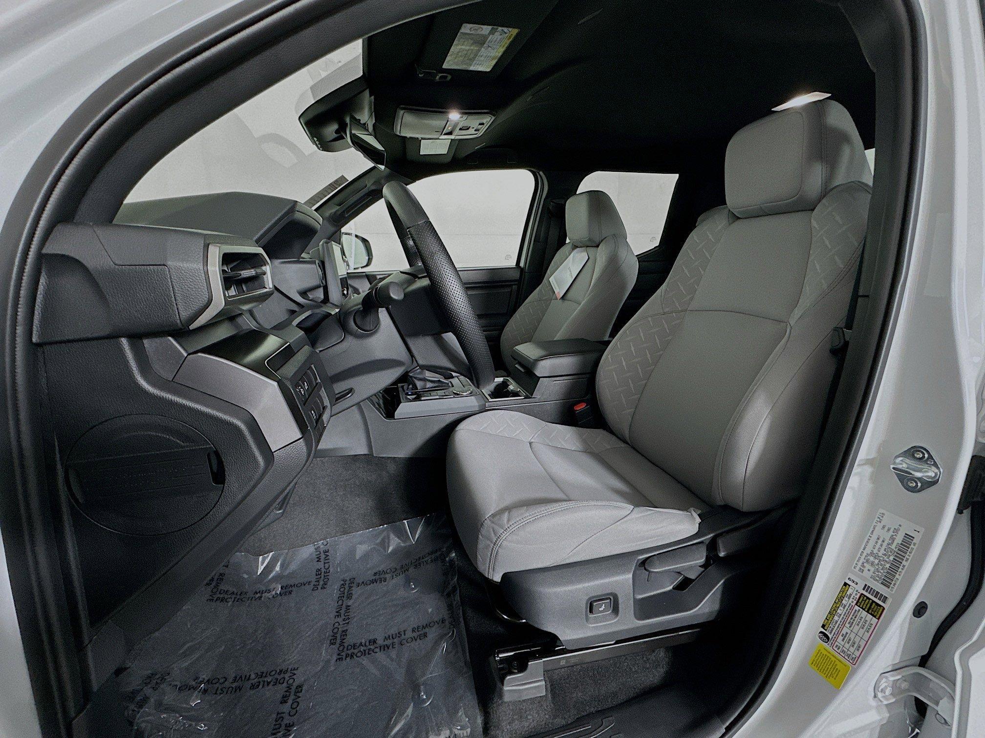 Toyota Tacoma 2Wd Sr5 Rwd Crew Cab Pickup - Thumbnail 13