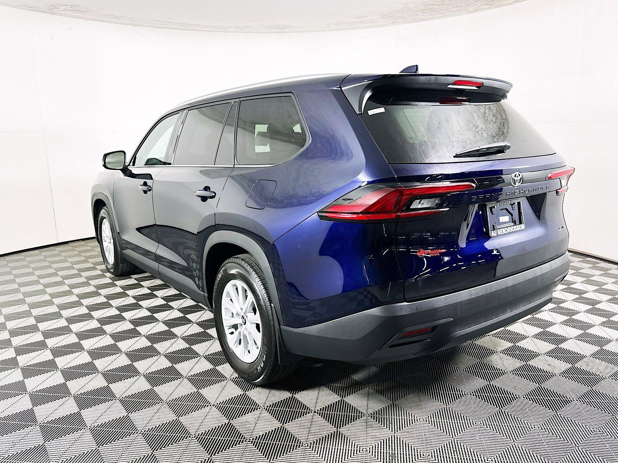 Toyota Grand Highlander Xle Fwd Sport Utility - Thumbnail 6