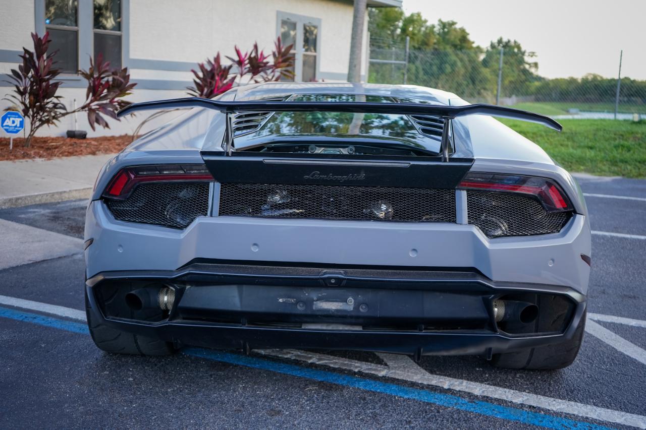 Lamborghini Huracan - Thumbnail 6