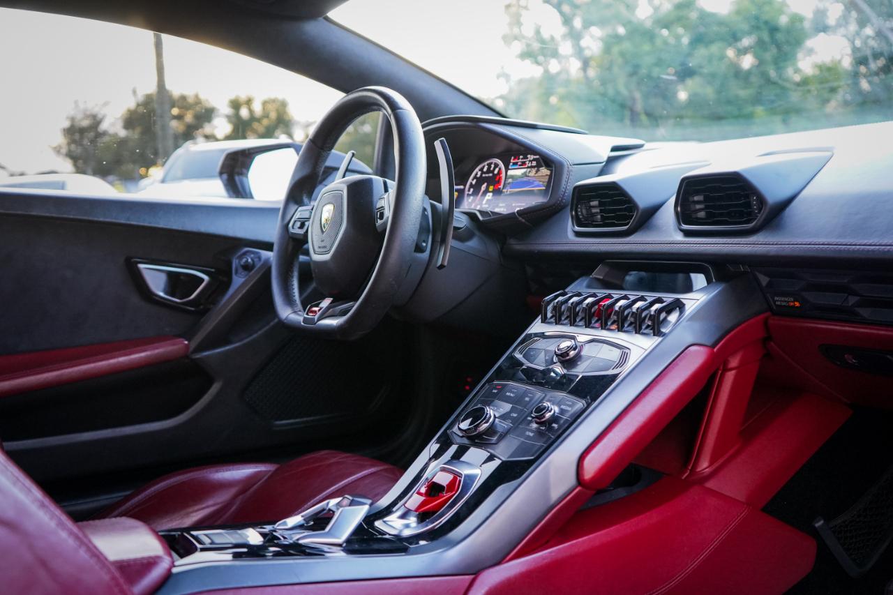 Lamborghini Huracan - Thumbnail 11