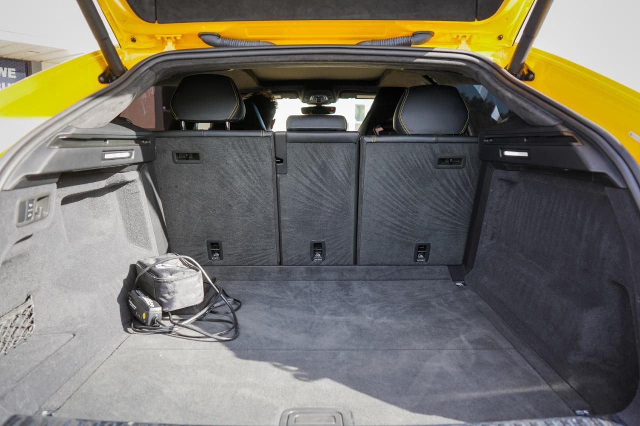 Lamborghini Urus - Thumbnail 8