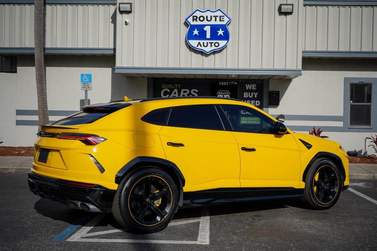 Lamborghini Urus - Thumbnail 7