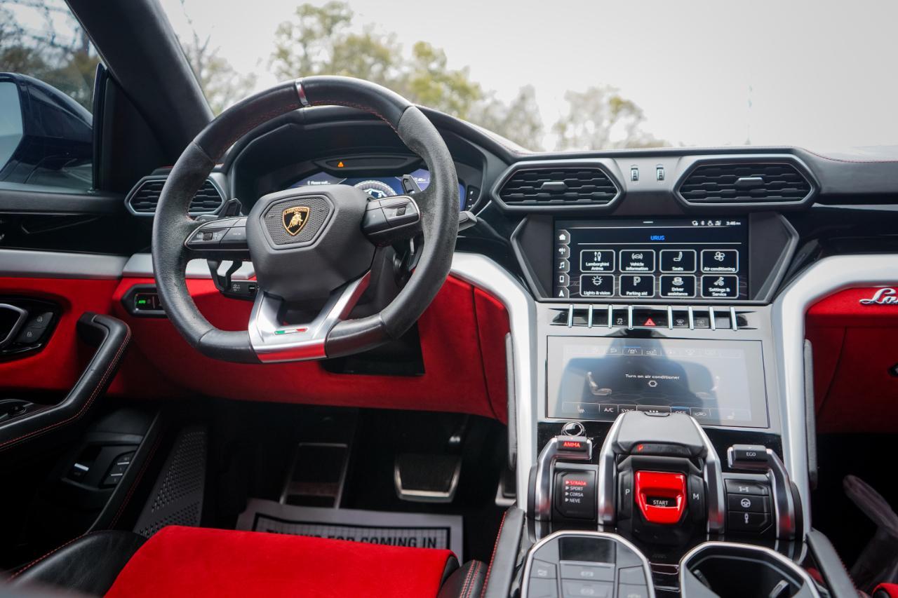 Lamborghini Urus - Thumbnail 9