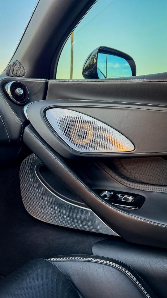 Mclaren Gt - Thumbnail 2