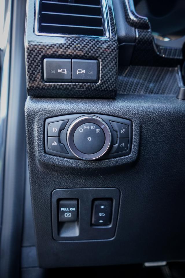 Ford F-150 - Thumbnail 19