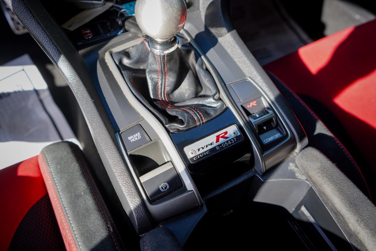 Honda Civic - Thumbnail 13