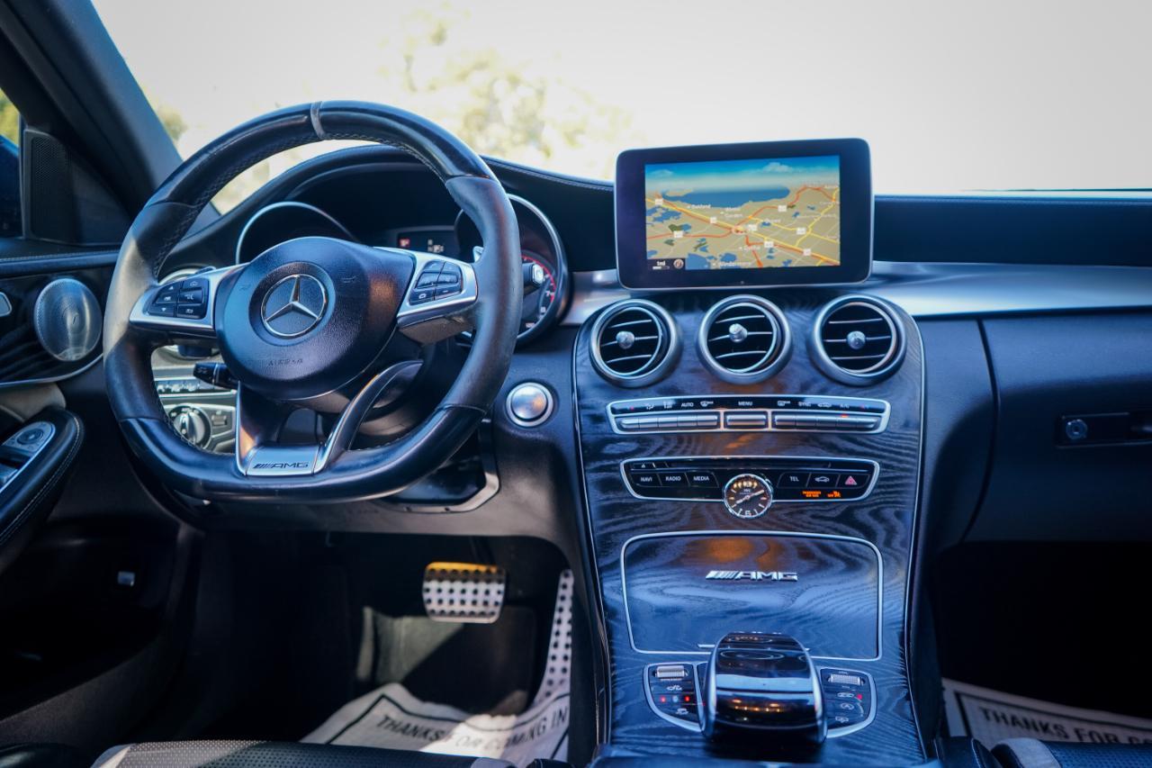 Mercedes-Benz C-Class - Thumbnail 12