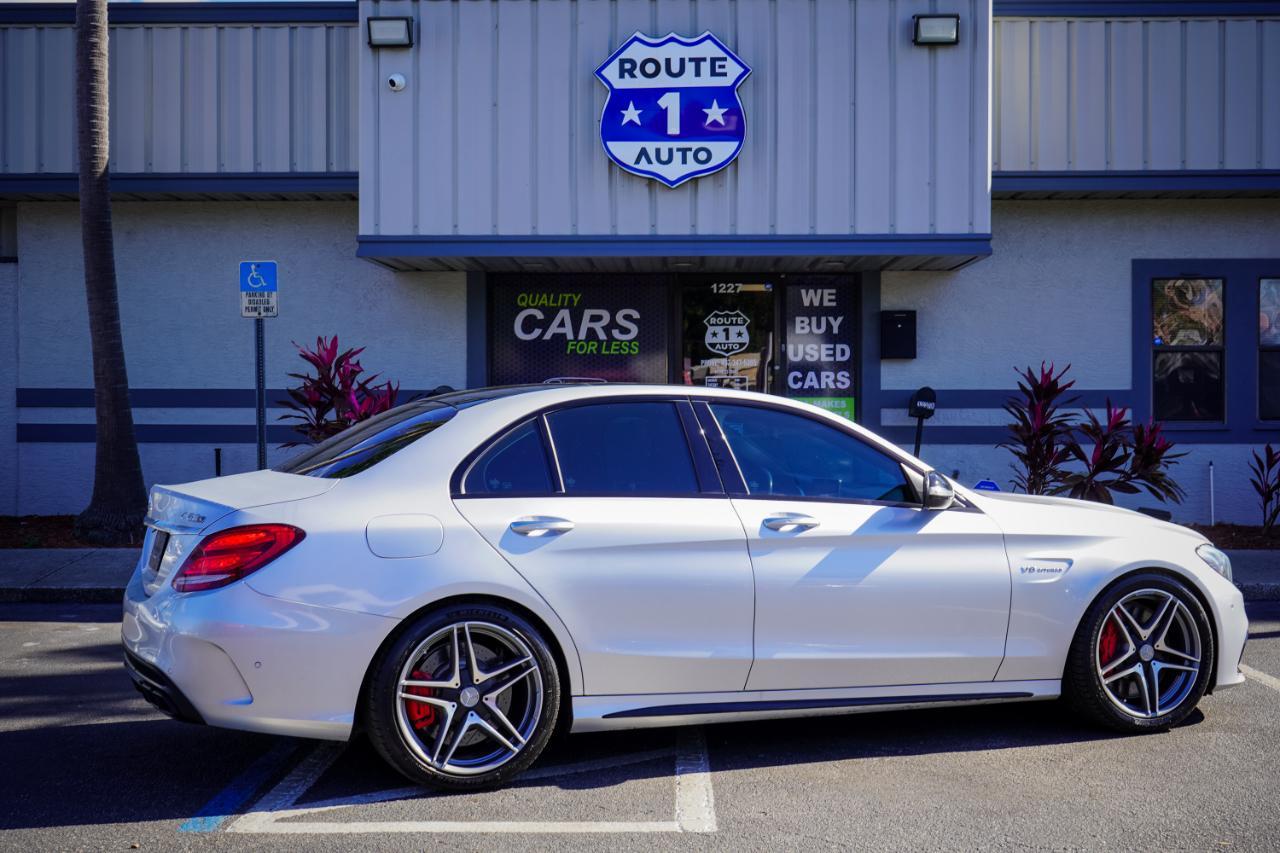 Mercedes-Benz C-Class - Thumbnail 6