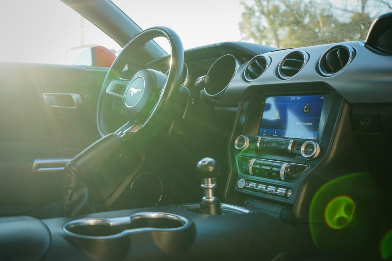 Ford Mustang - Thumbnail 11